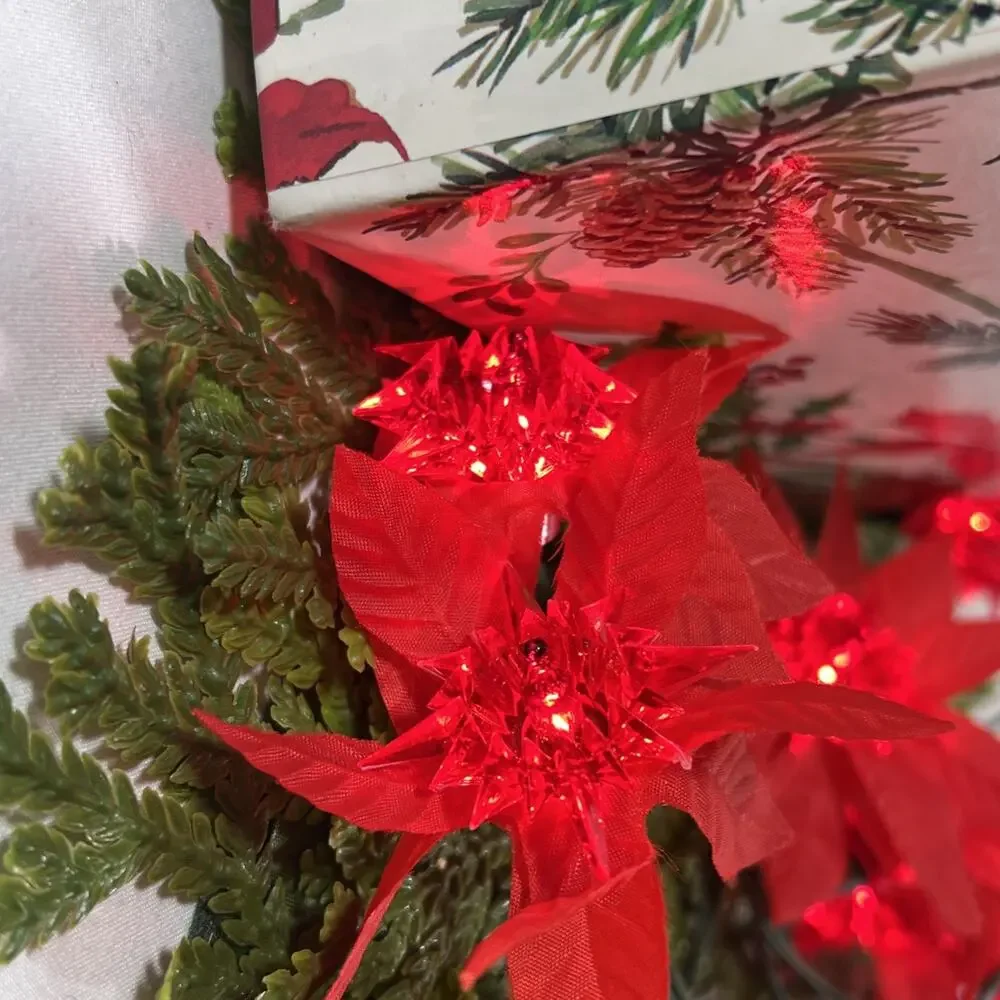 Vintage Faux Poinsettia Flowers Reflectors 20 Red String Lights Green Cord